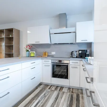 Appartement Apartement Laatzen Naehe Messe *